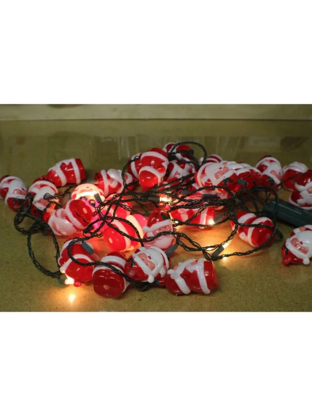 Santa Claus Light Syncing Music Blow Mold Lights Holiday 20ct Red White Plastic